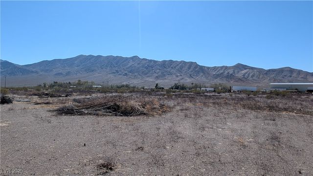 2722 North Saddleback Drive, Amargosa Valley, NV 89020