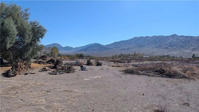 2722 North Saddleback Drive, Amargosa Valley, NV 89020