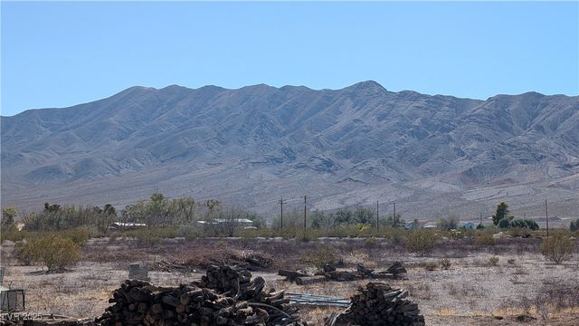 2722 North Saddleback Drive, Amargosa Valley, NV 89020