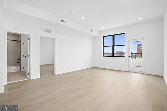 3211 CEDAR ST #401, Philadelphia, PA 19134