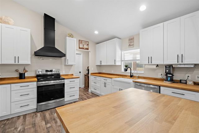 3440 HAMMOCK ROAD, Mims, FL 32754