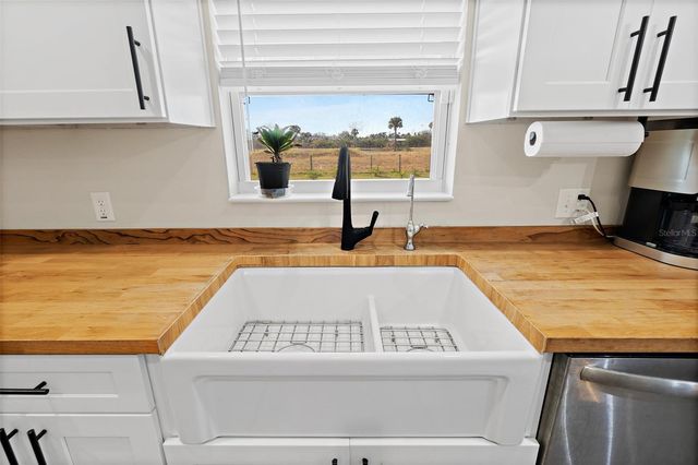 3440 HAMMOCK ROAD, Mims, FL 32754