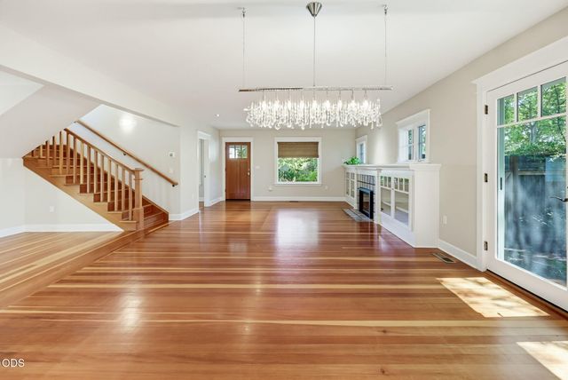 235 Gibson Street, Talent, OR 97540