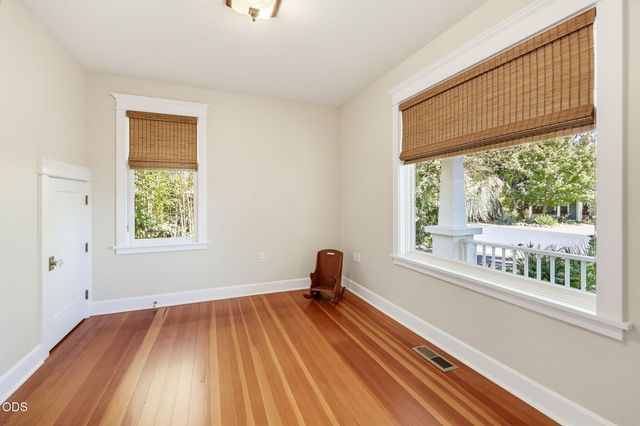 235 Gibson Street, Talent, OR 97540