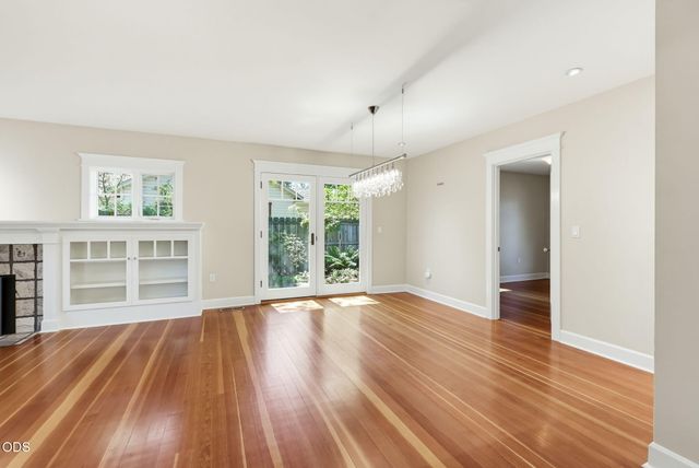 235 Gibson Street, Talent, OR 97540