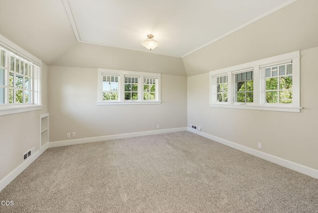 235 Gibson Street, Talent, OR 97540