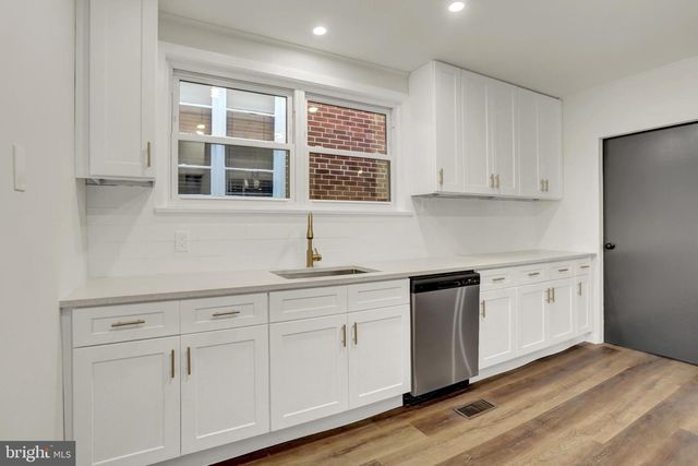 421 LEWIS ST, Harrisburg, PA 17110