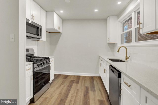 421 LEWIS ST, Harrisburg, PA 17110