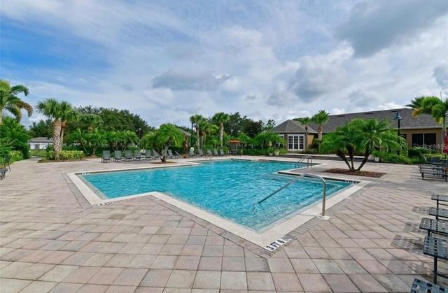 8926 MANOR LOOP CIRCLE 201 B, Lakewood Ranch, FL 34202