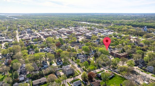 409 W Jefferson Street, Morris, IL 60450