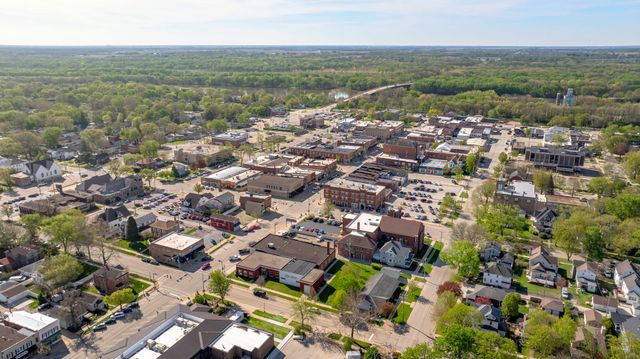 409 W Jefferson Street, Morris, IL 60450
