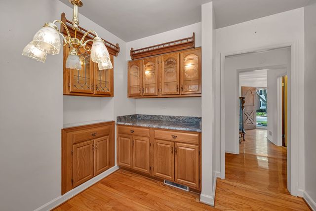 409 W Jefferson Street, Morris, IL 60450