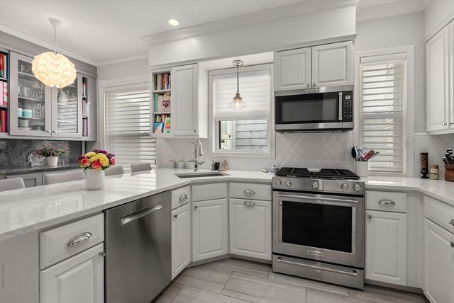 90 P Street 1, Boston, MA 02127