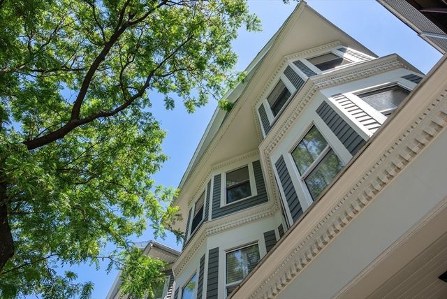 90 P Street 1, Boston, MA 02127