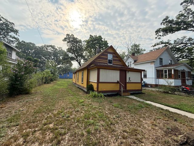 2424 Howden Street, Muskegon, MI 49444