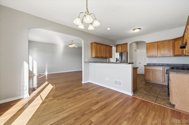 1742 Waters Edge Drive 1742, Minooka, IL 60447