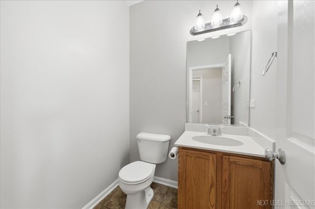 1742 Waters Edge Drive 1742, Minooka, IL 60447