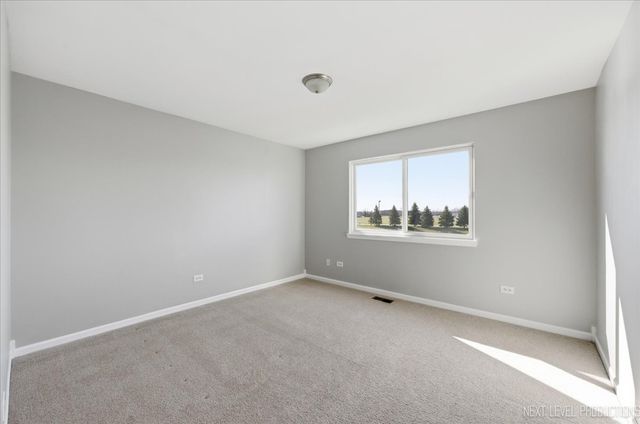 1742 Waters Edge Drive 1742, Minooka, IL 60447