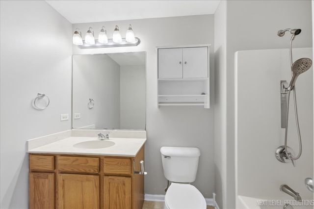 1742 Waters Edge Drive 1742, Minooka, IL 60447