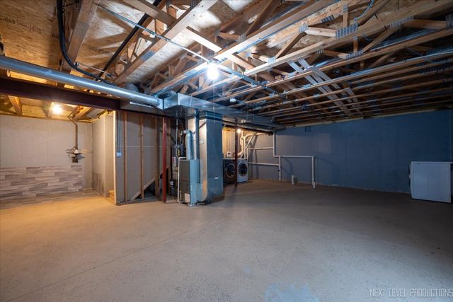 1742 Waters Edge Drive 1742, Minooka, IL 60447