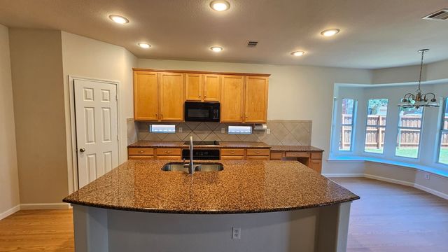 5236 Hilcroft Road, Fort Worth, TX 76244