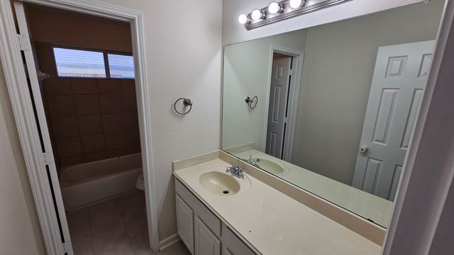 5236 Hilcroft Road, Fort Worth, TX 76244