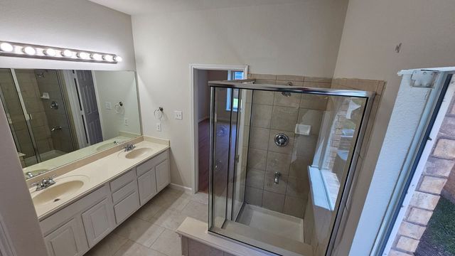 5236 Hilcroft Road, Fort Worth, TX 76244