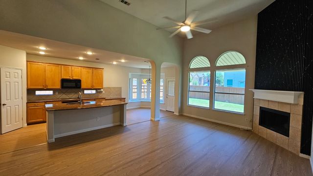 5236 Hilcroft Road, Fort Worth, TX 76244