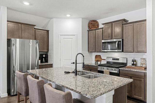 706 Spur Ridge, Princeton, TX 75407