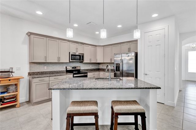 2511 Bella Vista Circle, Vero Beach, FL 32966