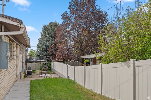 224 E 5200 S, Washington Terrace, UT 84405