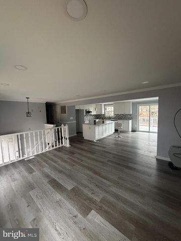 8916 TRAPPER LN, Adelphi, MD 20783