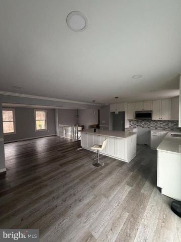 8916 TRAPPER LN, Adelphi, MD 20783