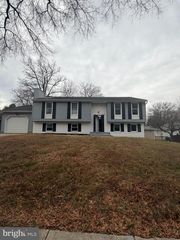8916 TRAPPER LN, Adelphi, MD 20783