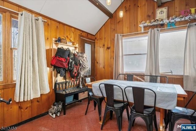 407 Diggles Place, Vernon, NJ 07422