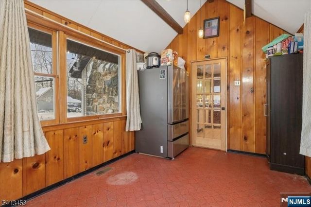 407 Diggles Place, Vernon, NJ 07422