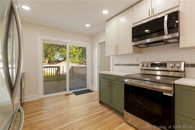 2104 Green Valley Road, New Albany, IN 47150