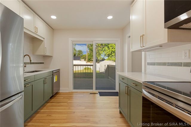 2104 Green Valley Road, New Albany, IN 47150