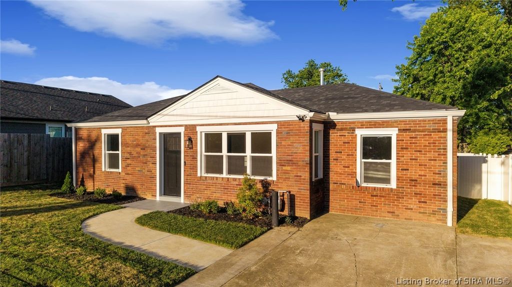 2104 Green Valley Road, New Albany, IN 47150