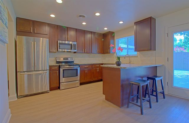 12220 Eunice Street, Farmers Branch, TX 75234