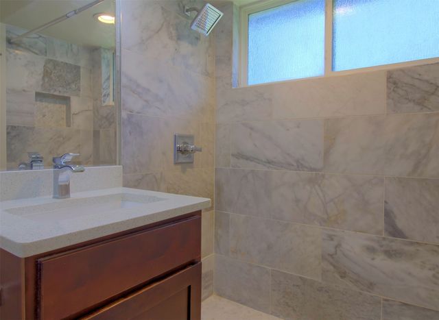 12220 Eunice Street, Farmers Branch, TX 75234