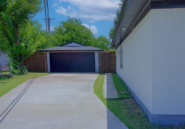 12220 Eunice Street, Farmers Branch, TX 75234