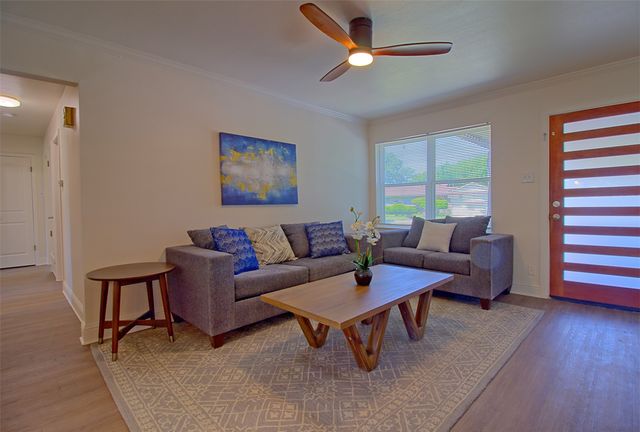 12220 Eunice Street, Farmers Branch, TX 75234