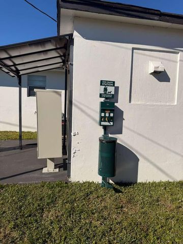 1885 40th Avenue Unit 4, Vero Beach, FL 32960