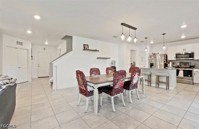 10804 Firebush CIR, North Fort Myers, FL 33917
