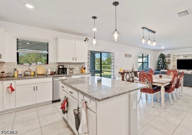 10804 Firebush CIR, North Fort Myers, FL 33917