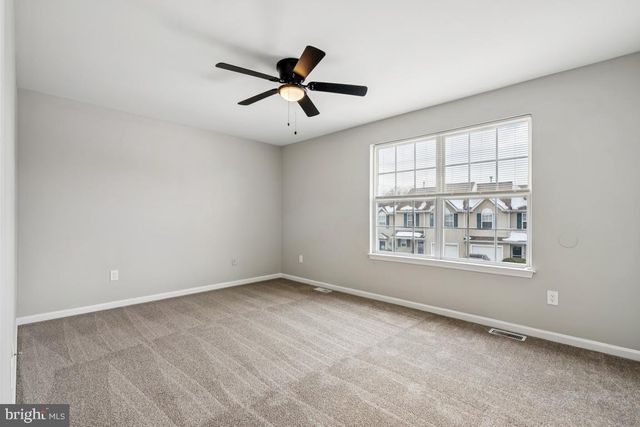 2702 KENWOOD DR, Pine Hill, NJ 08021