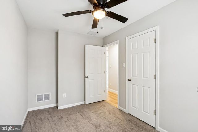 2702 KENWOOD DR, Pine Hill, NJ 08021