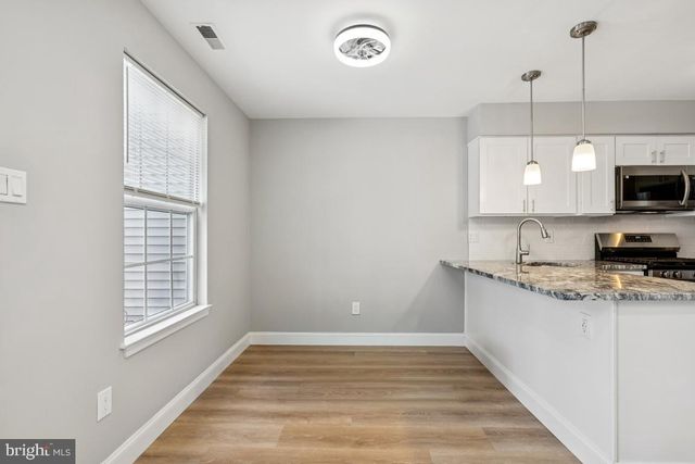 2702 KENWOOD DR, Pine Hill, NJ 08021