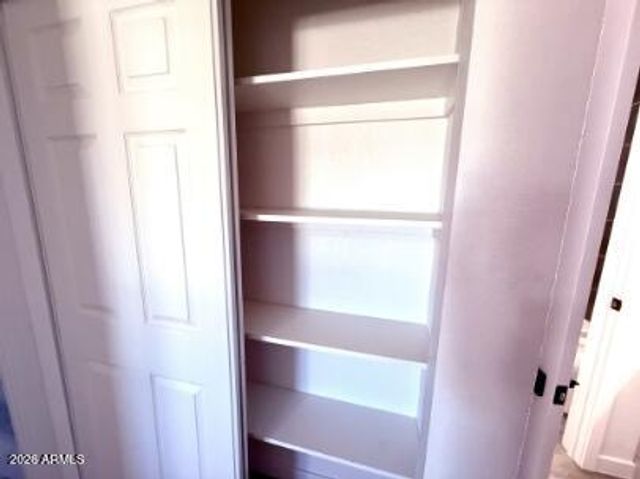 1009 E CHIPMAN Road, Phoenix, AZ 85040